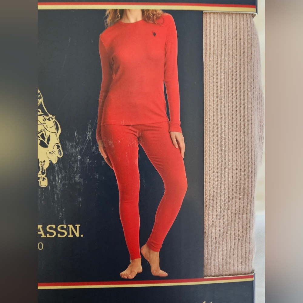 U.S. Polo Assn. Women's Red Thermal Set - Picture 3 of 9
